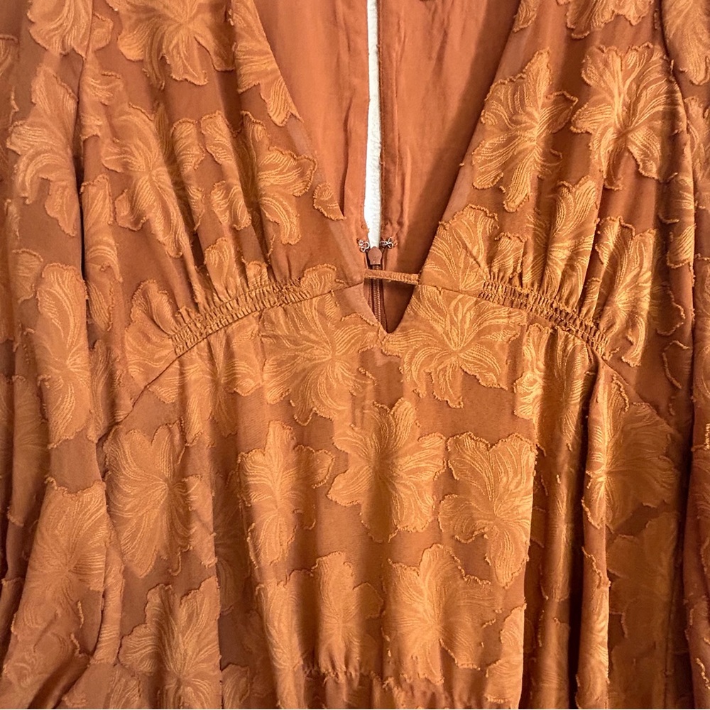 Elegant Orange Floral Dress - Picture 6 of 12